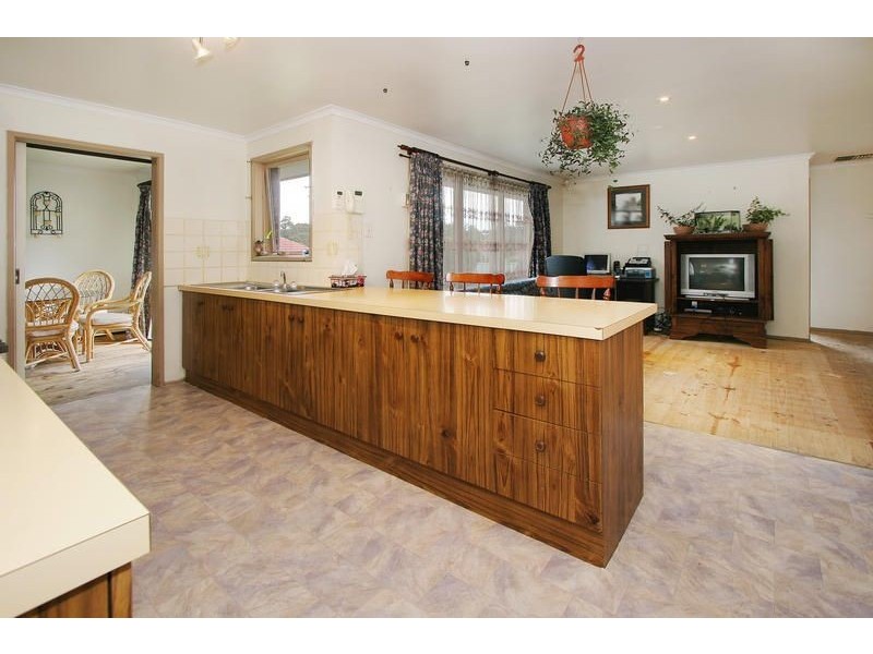 6 Vigano Court, Mooroolbark VIC 3138