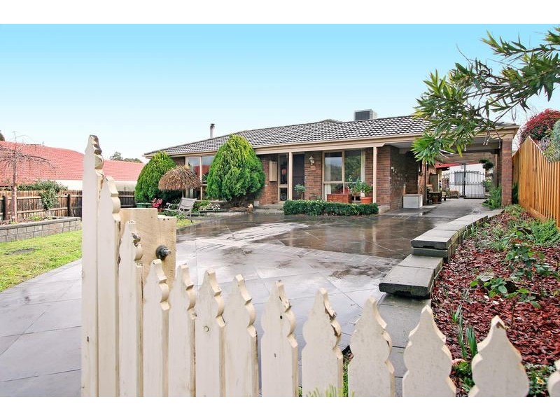 6 Vigano Court, Mooroolbark VIC 3138