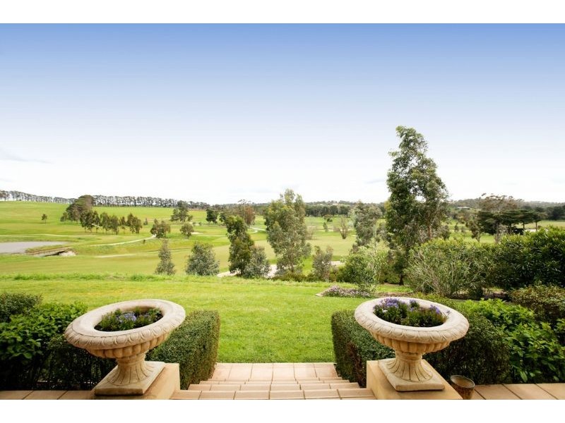 23 St John Circle, Chirnside Park VIC 3116