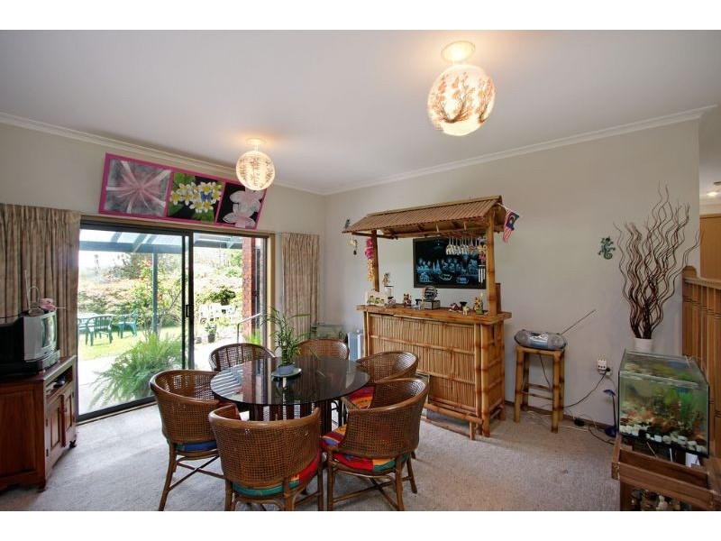 18 Bailey Grove, Wandin North VIC 3139