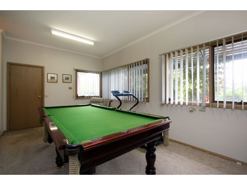 18 Bailey Grove, Wandin North VIC 3139