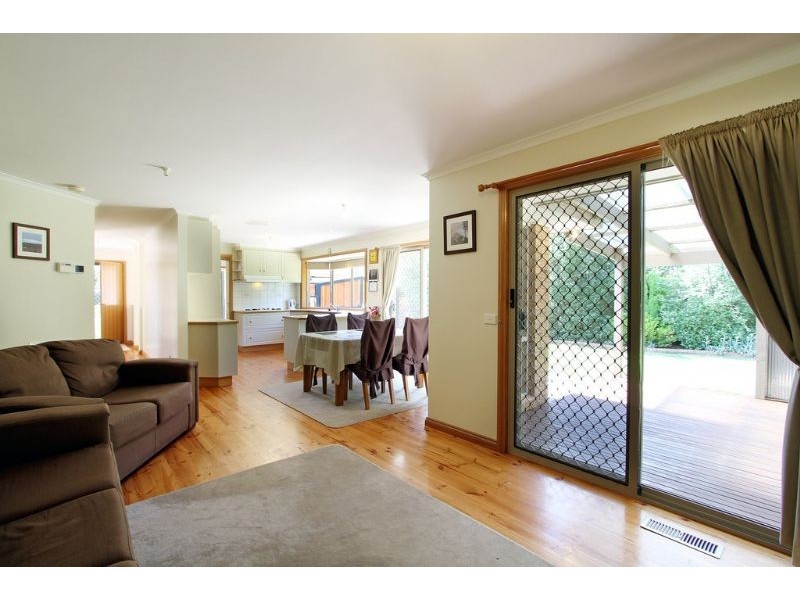 19 Day Crescent, Bayswater North VIC 3153