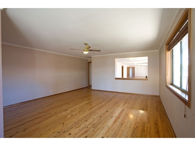 16 Ashley Court, Seville VIC 3139