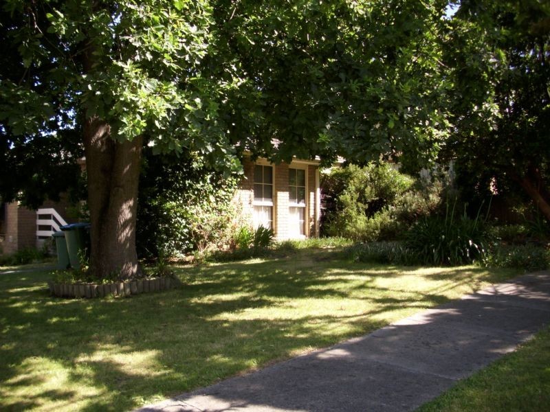 1/7 Braeside Avenue, Ringwood East VIC 3135