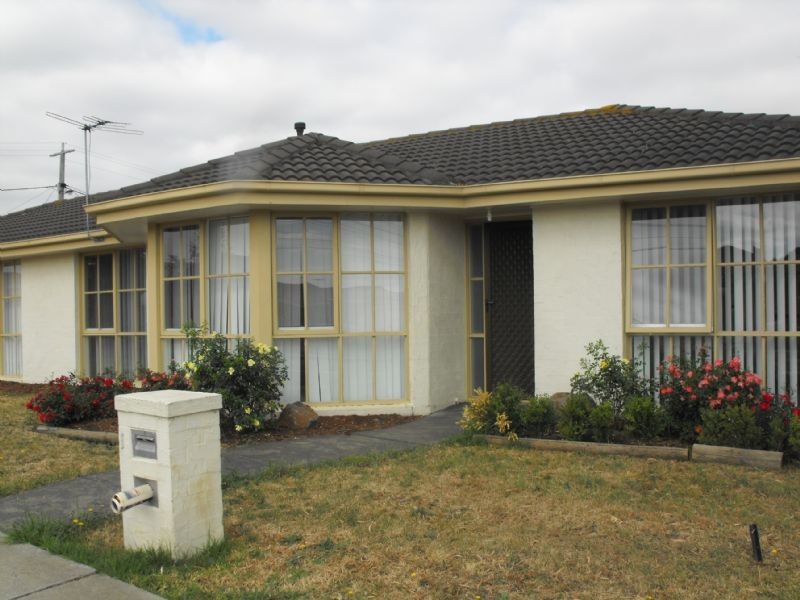 1 Joyce Street, Cranbourne VIC 3977