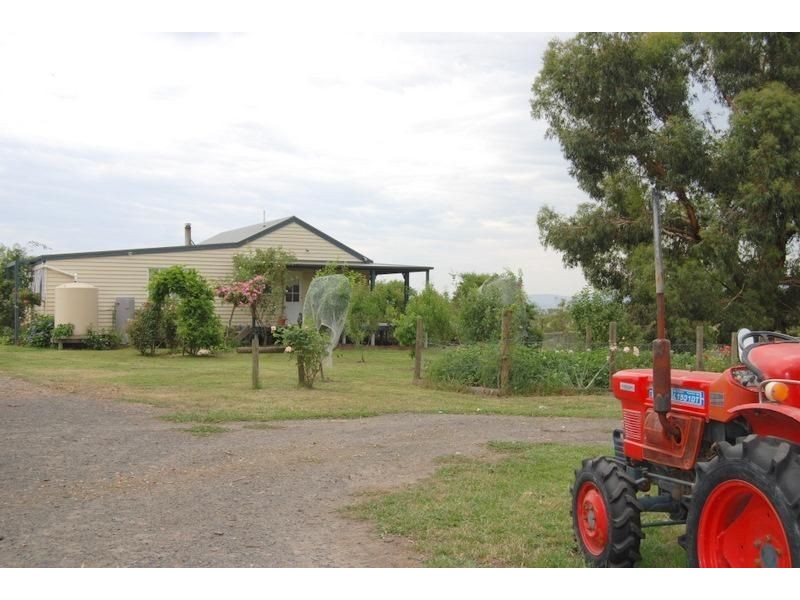 60 Longs Road, Woori Yallock VIC 3139