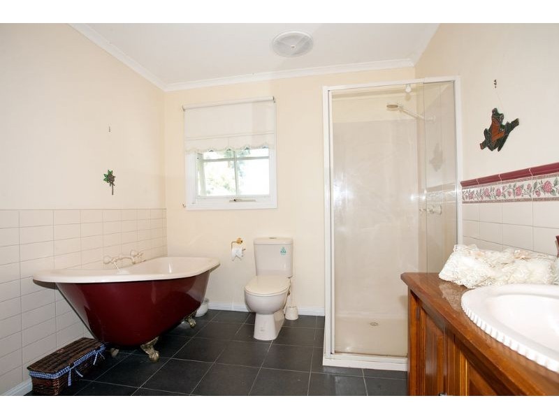 60 Longs Road, Woori Yallock VIC 3139