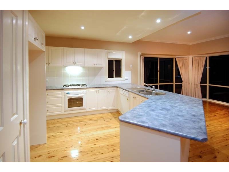 25 Saddleback Ridge, Chirnside Park VIC 3116