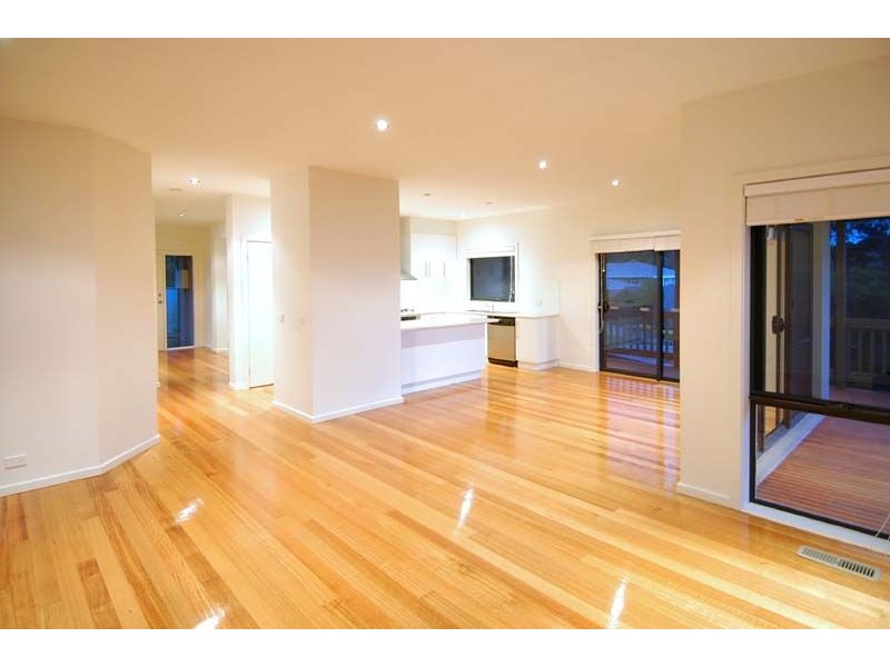 2 Valley Ho Road, Chirnside Park VIC 3116