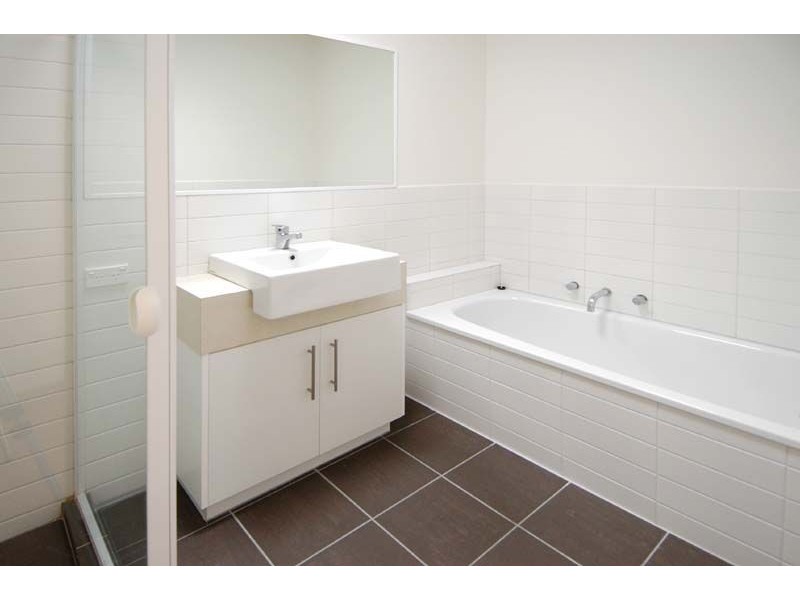 2 Valley Ho Road, Chirnside Park VIC 3116