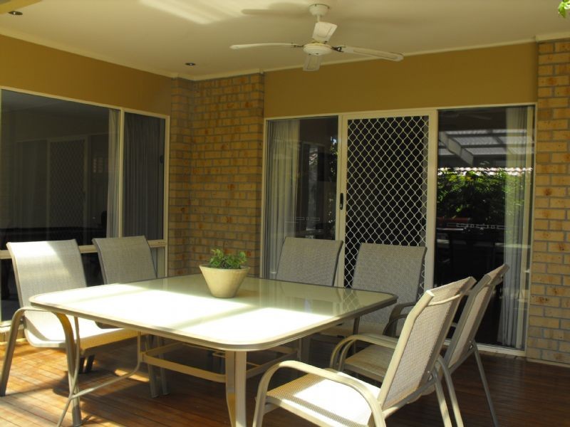 16 Paris Court, Mooroolbark VIC 3138