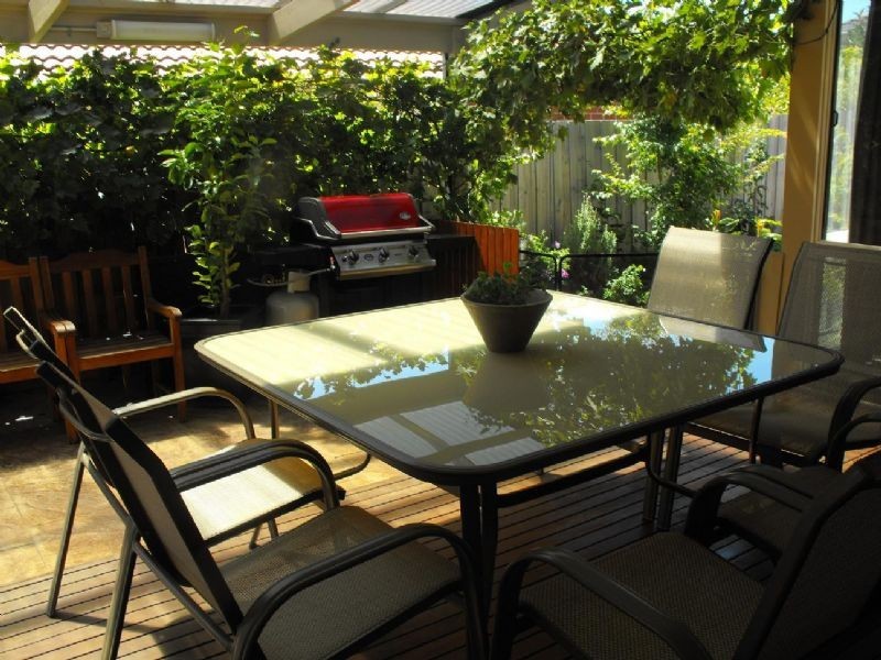 16 Paris Court, Mooroolbark VIC 3138