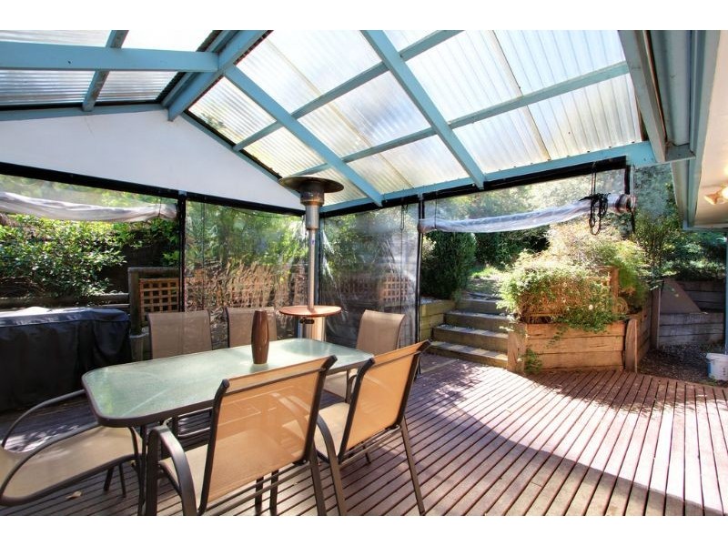 1 Rolaine Close, Lilydale VIC 3140