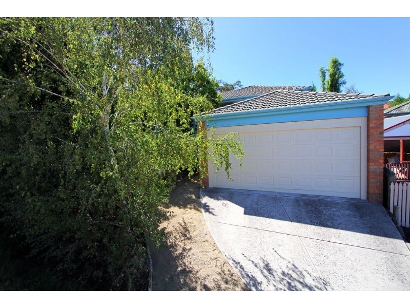 1 Rolaine Close, Lilydale VIC 3140