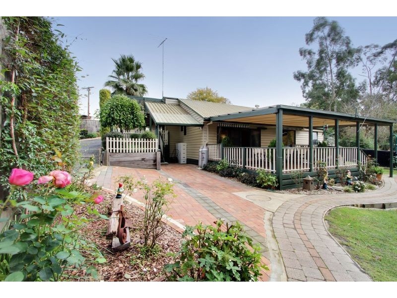 7 Matthews Court, Launching Place VIC 3139