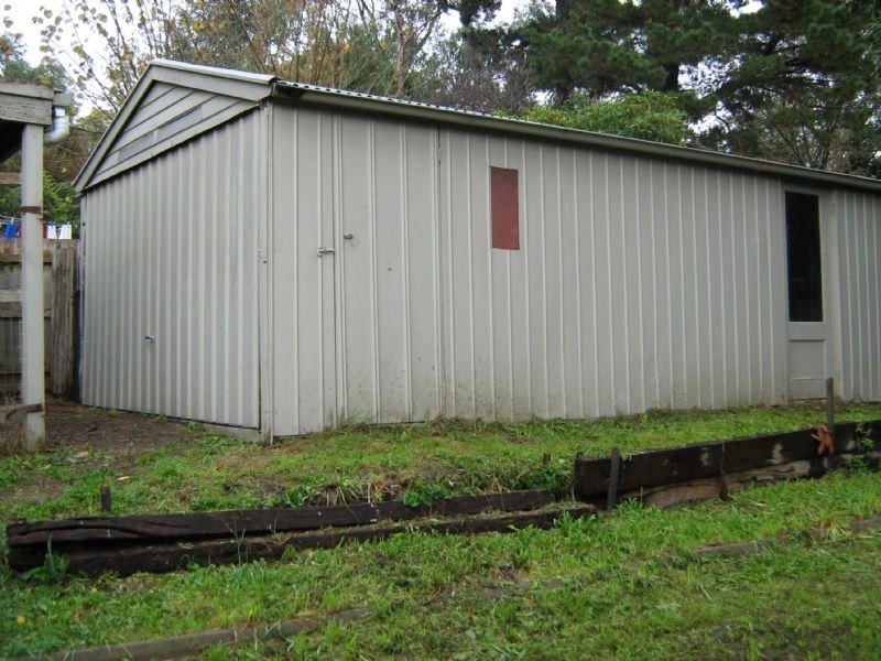 11 Kemp Avenue, Mount Evelyn VIC 3796