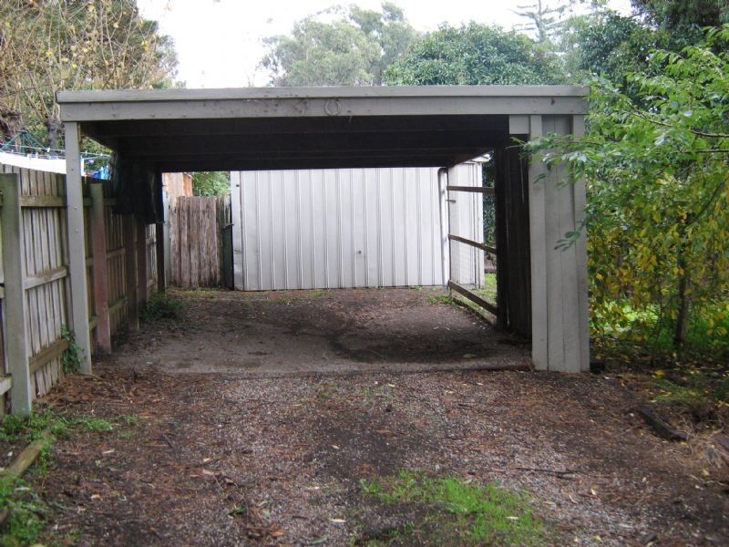 11 Kemp Avenue, Mount Evelyn VIC 3796