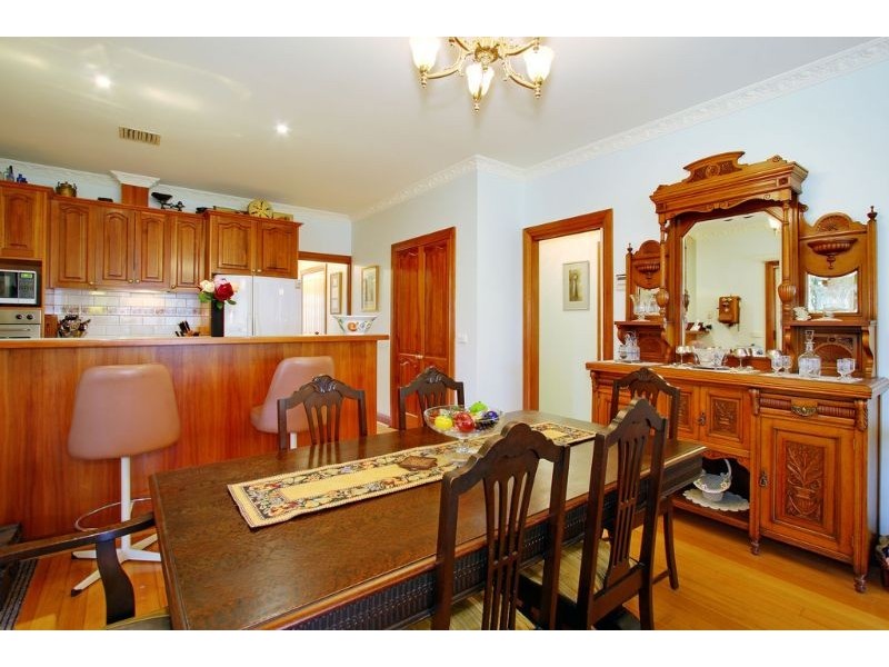 98 Eucalypt Drive, Lilydale VIC 3140