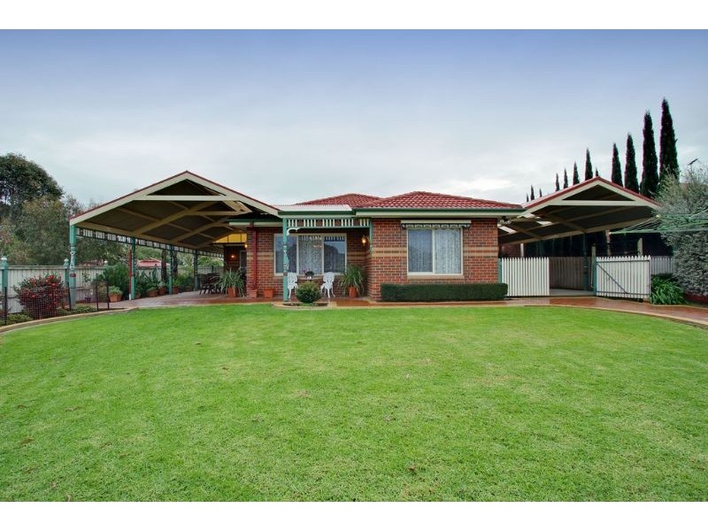 98 Eucalypt Drive, Lilydale VIC 3140