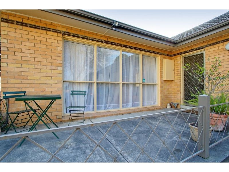 1/8A Cook Road, Mitcham VIC 3132