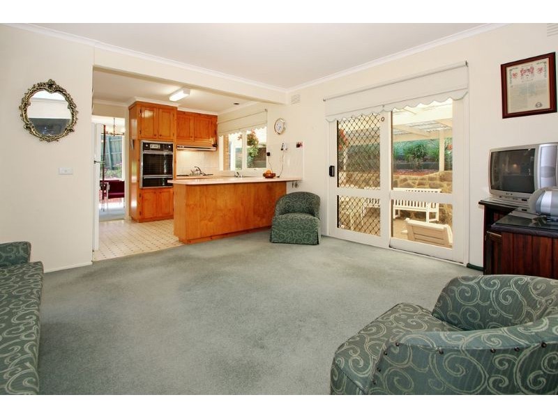 49 Churchill Drive, Mooroolbark VIC 3138