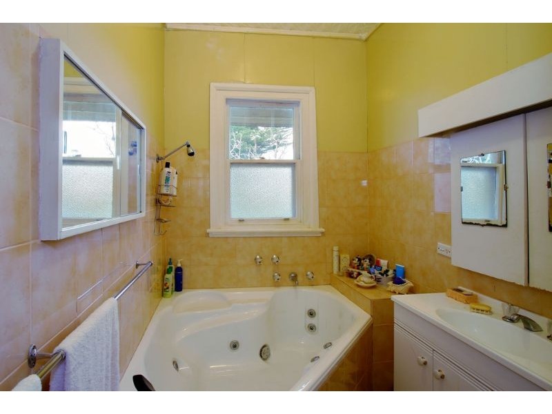 732 Warburton Highway, Seville VIC 3139