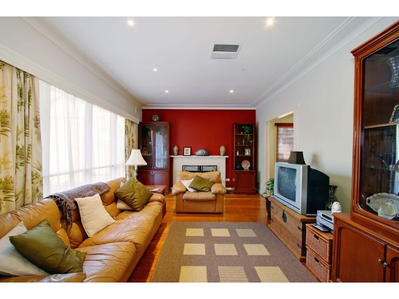 1/8A Cook Road, Mitcham VIC 3132