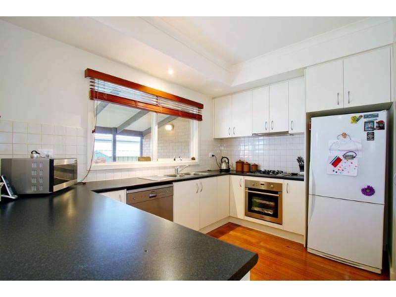 1/8A Cook Road, Mitcham VIC 3132