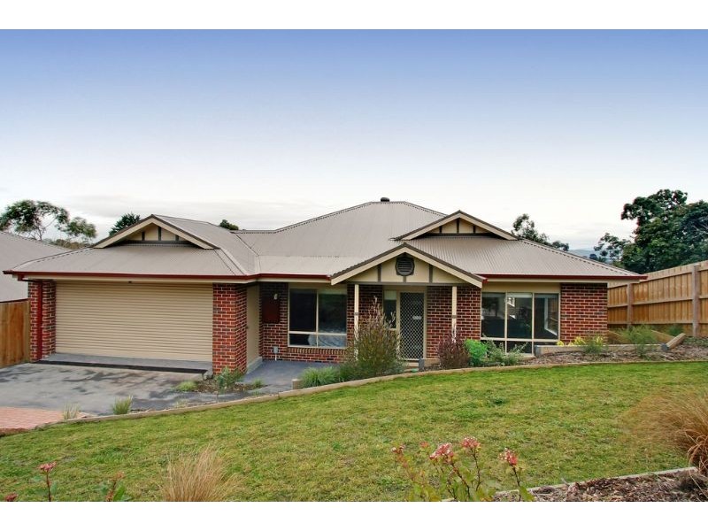 11 Bastow Road, Lilydale VIC 3140