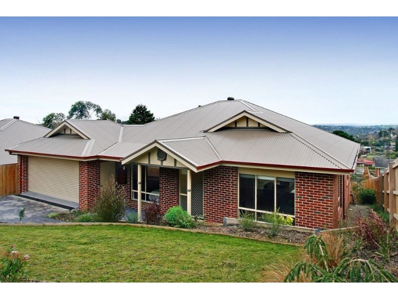 11 Bastow Road, Lilydale VIC 3140