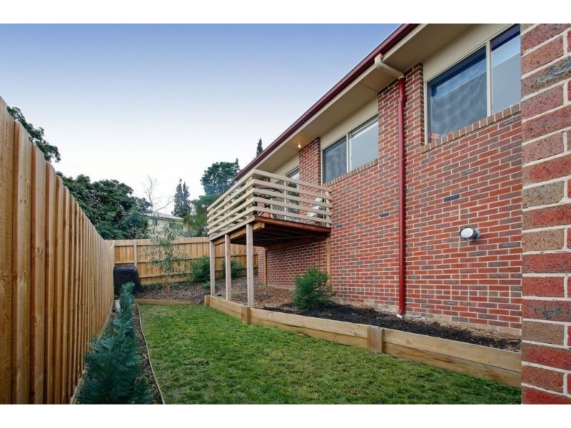 11 Bastow Road, Lilydale VIC 3140