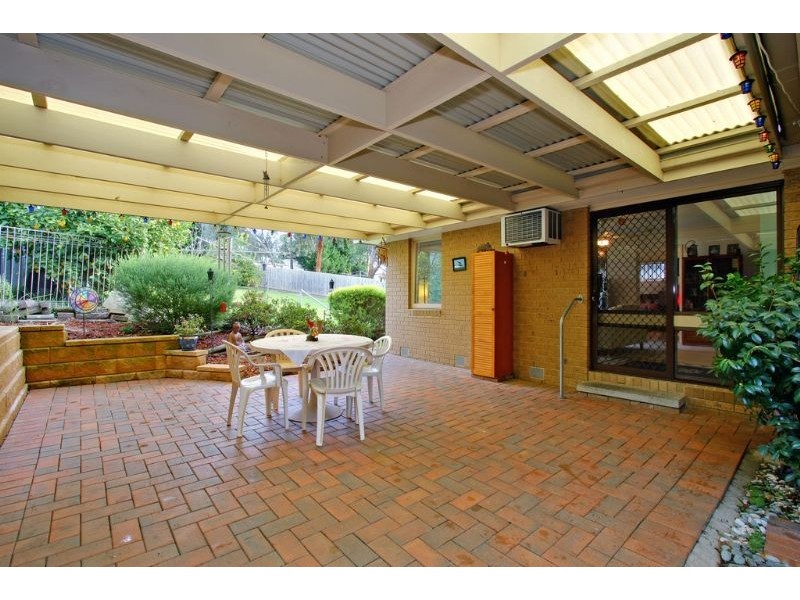 38 Batterbee Drive, Mooroolbark VIC 3138