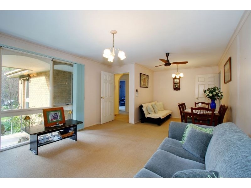 38 Batterbee Drive, Mooroolbark VIC 3138