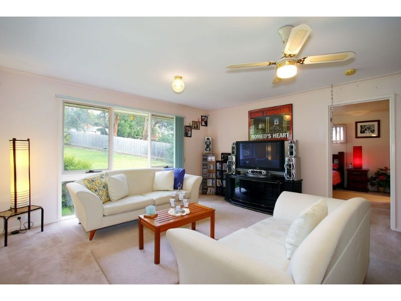 38 Batterbee Drive, Mooroolbark VIC 3138