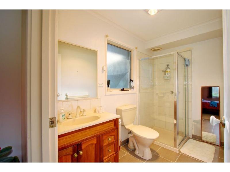 38 Batterbee Drive, Mooroolbark VIC 3138