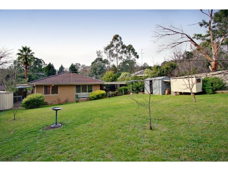 38 Batterbee Drive, Mooroolbark VIC 3138