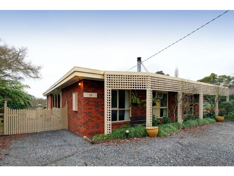 28 Railway Road, Seville VIC 3139