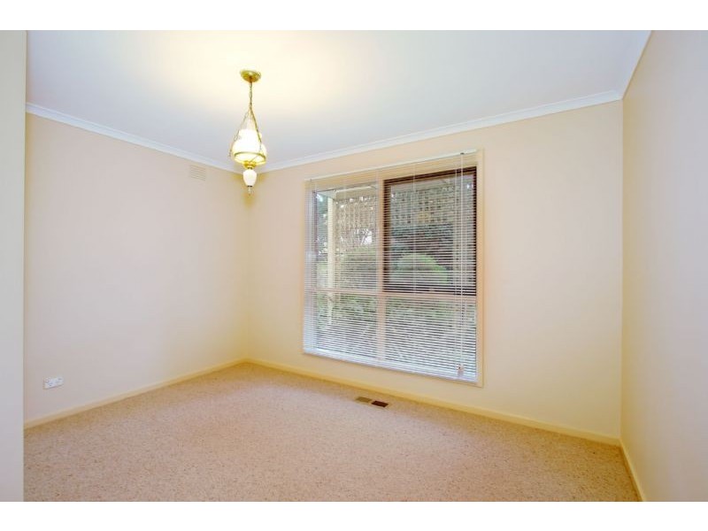 28 Railway Road, Seville VIC 3139