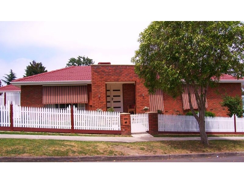 75  Manchester Road, Mooroolbark VIC 3138