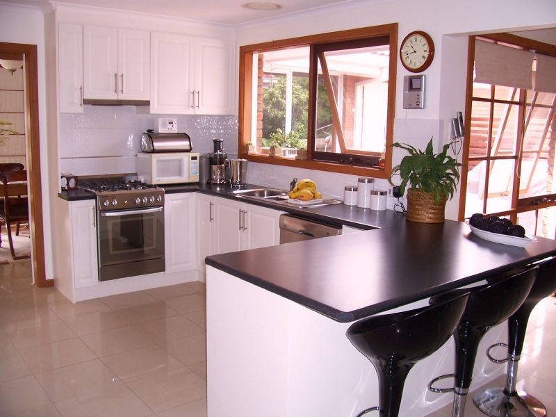 75  Manchester Road, Mooroolbark VIC 3138