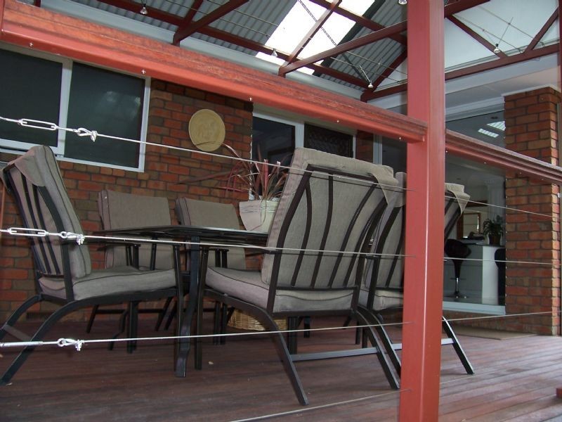 75  Manchester Road, Mooroolbark VIC 3138