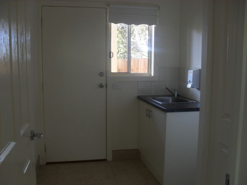 2/9 Yuruga Court, Mooroolbark VIC 3138