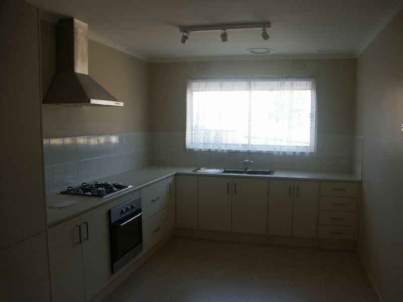 10 Erskine Ridge, Mooroolbark VIC 3138