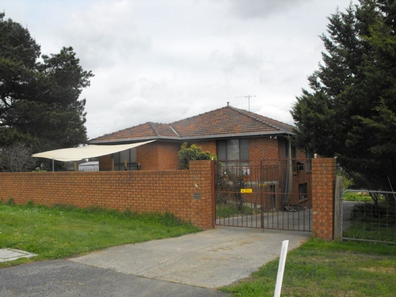 11 Meadow Fair Way, Chirnside Park VIC 3116