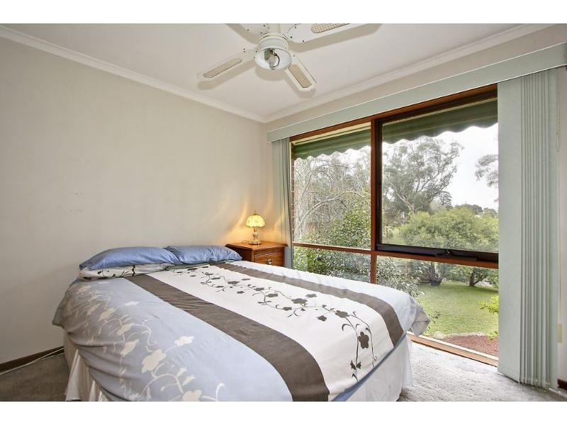 3 Cornelia Close, Kilsyth VIC 3137