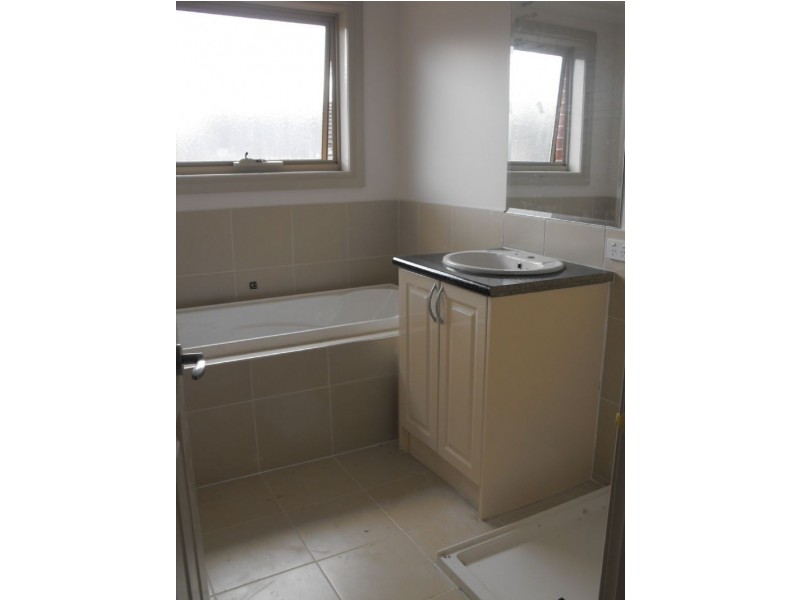 2/92 Victoria Road, Lilydale VIC 3140