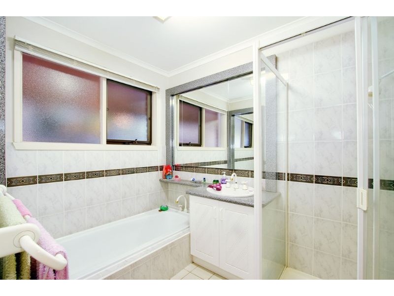 21 Parkstone Drive, Bayswater North VIC 3153