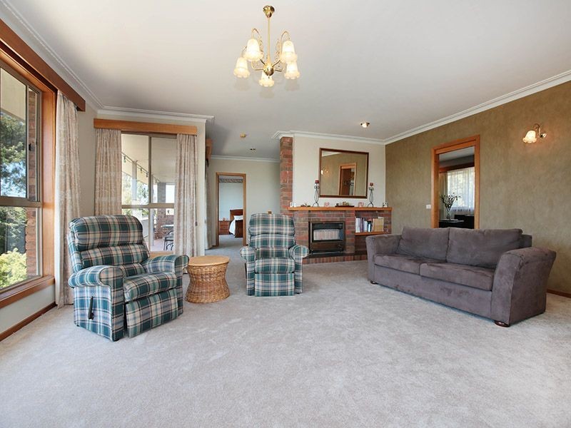 17 George Street, Wandin North VIC 3139