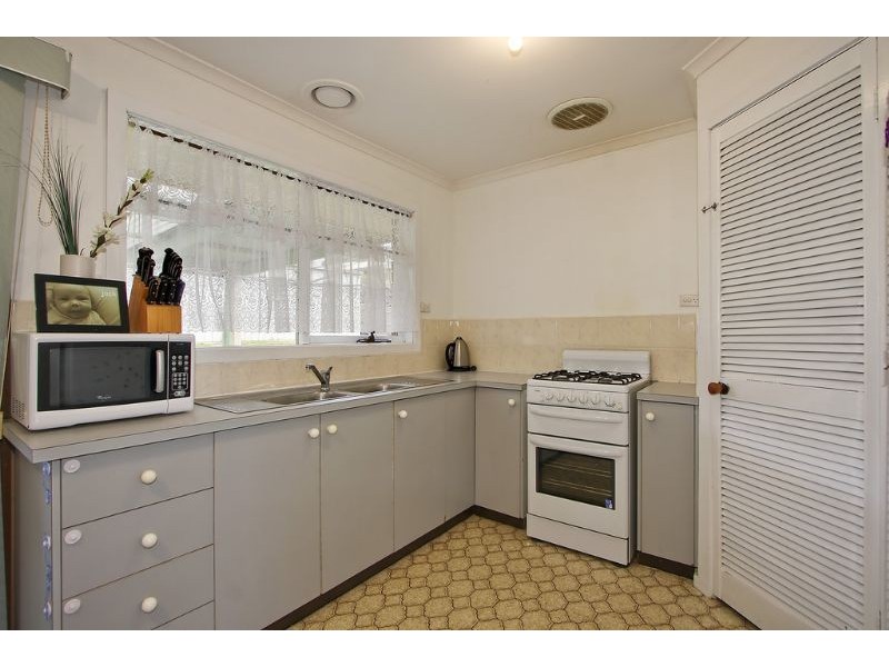 3 Cornelia Close, Kilsyth VIC 3137