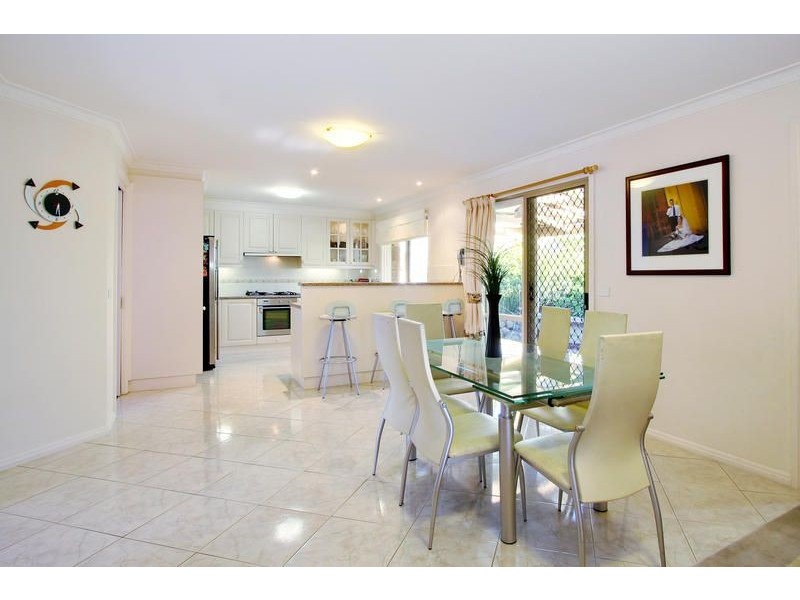 5 Elm Grove, Mooroolbark VIC 3138